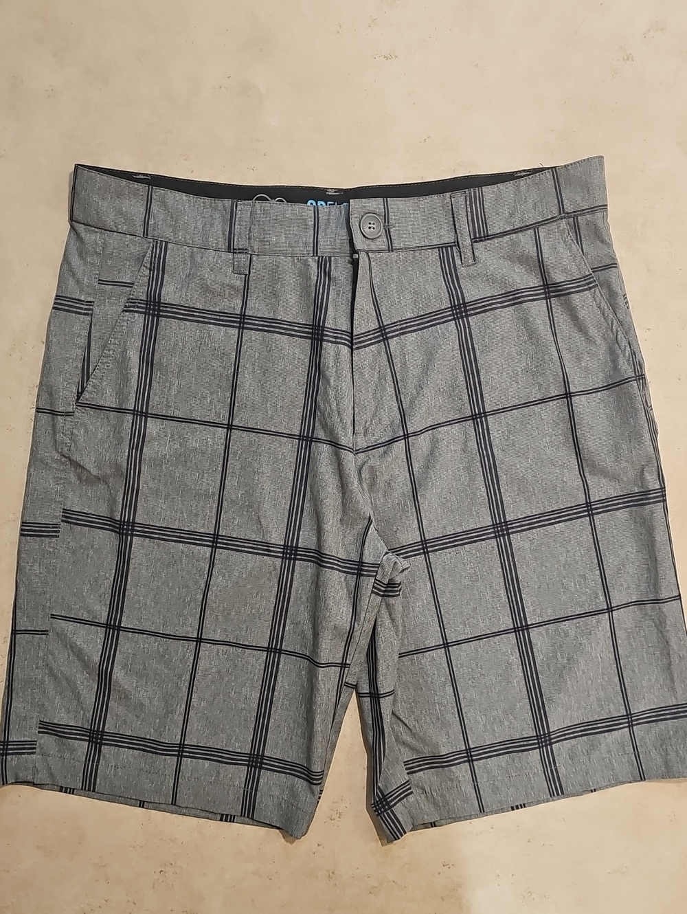 OP Men's Gray Plaid Flat-Front Shorts